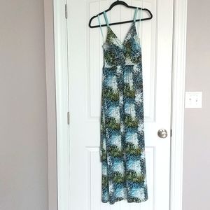 3/$15 New Directions Maxi Dress